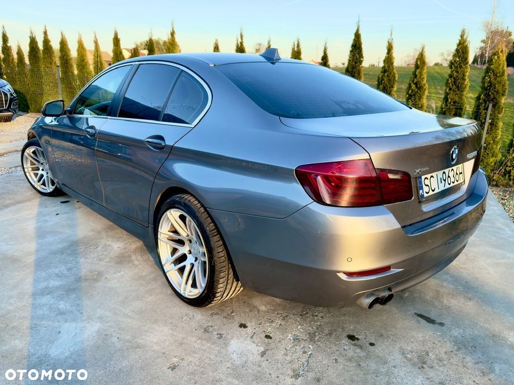 BMW Seria 5 528i xDrive Sport-Aut Luxury Line - 2
