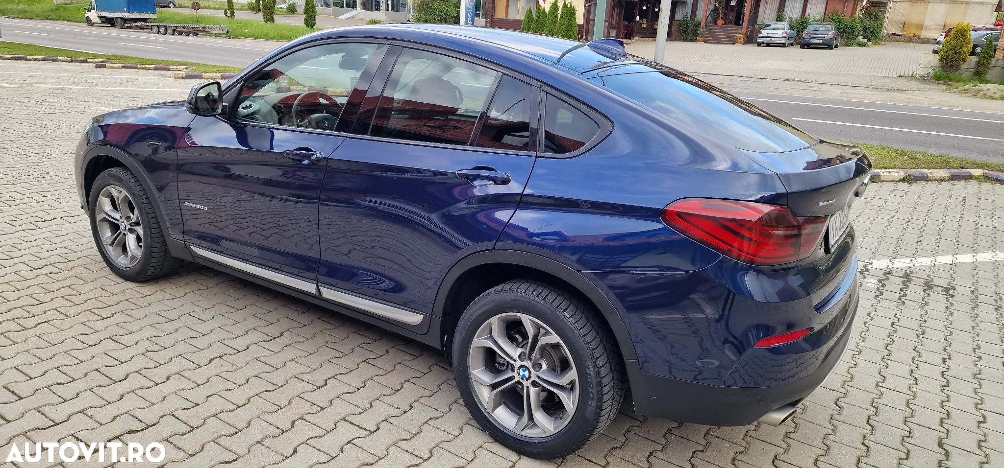 BMW X4 xDrive20d Advantage - 4