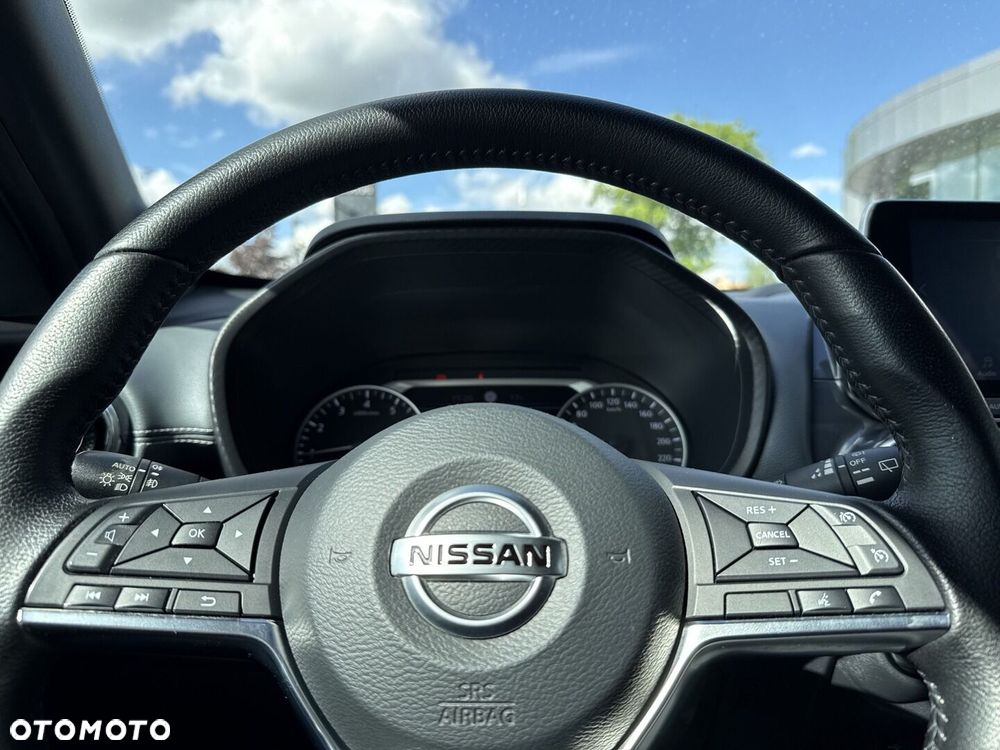 Nissan Juke 1.0 DIG-T N-Connecta - 17