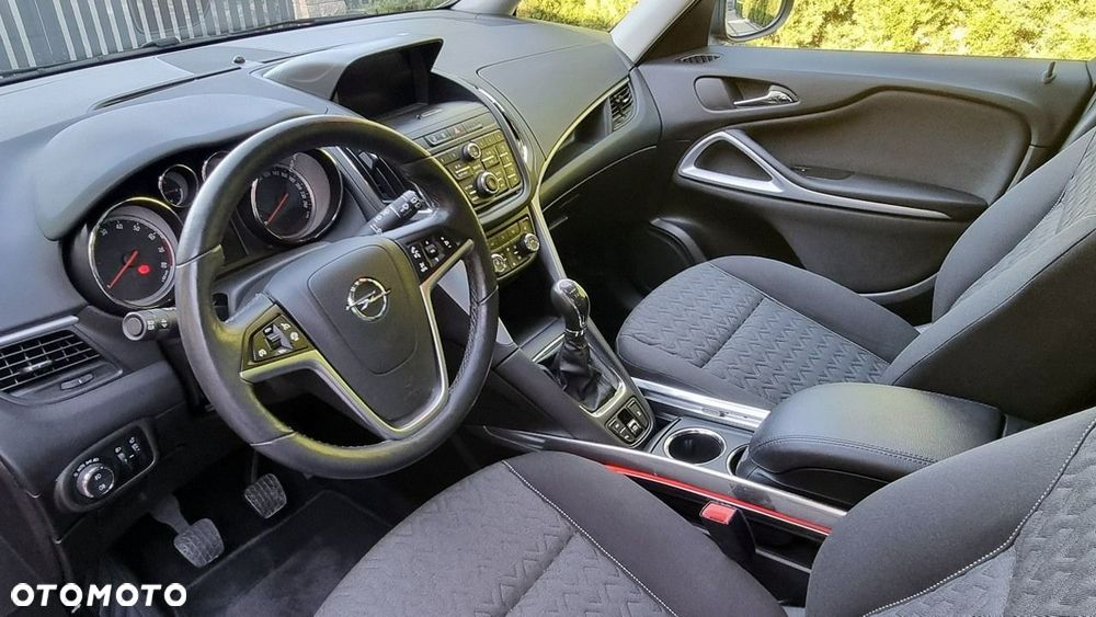 Opel Zafira - 14
