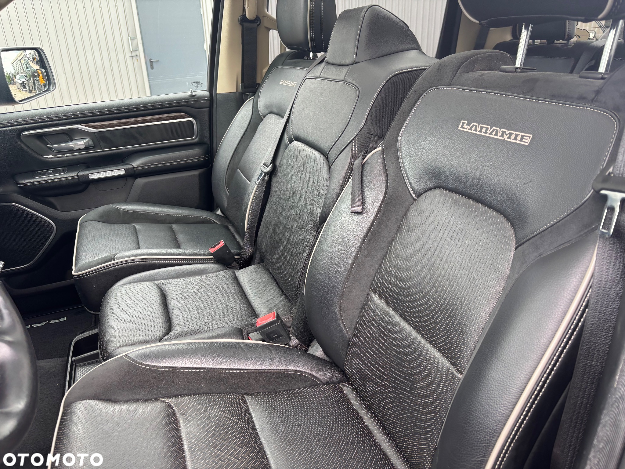 RAM 1500 Crew Cab Laramie - 15