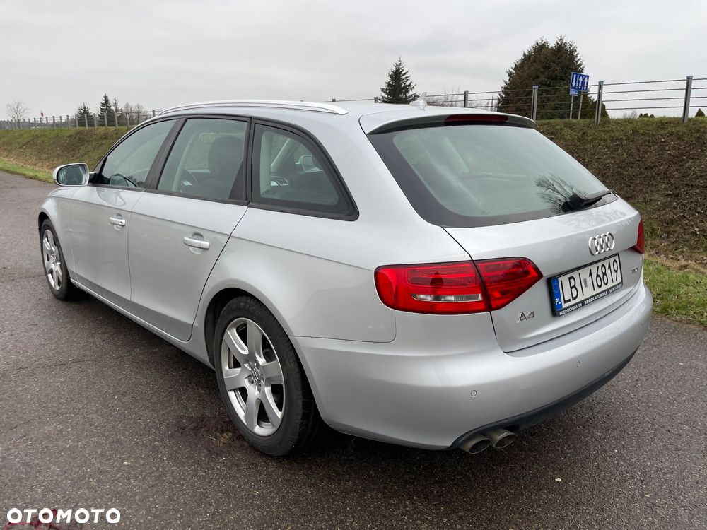 Audi A4 Avant 2.0 TDI Limited Edition - 3