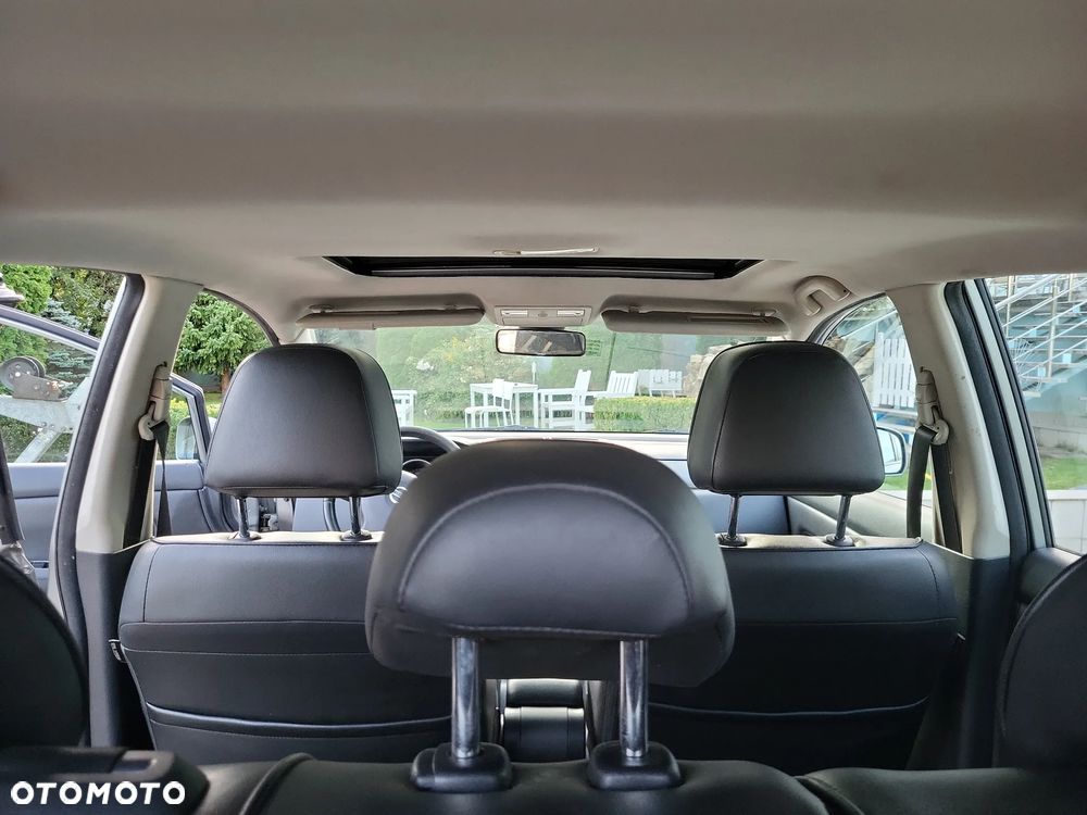 Nissan Tiida 1.6 Visia - 26