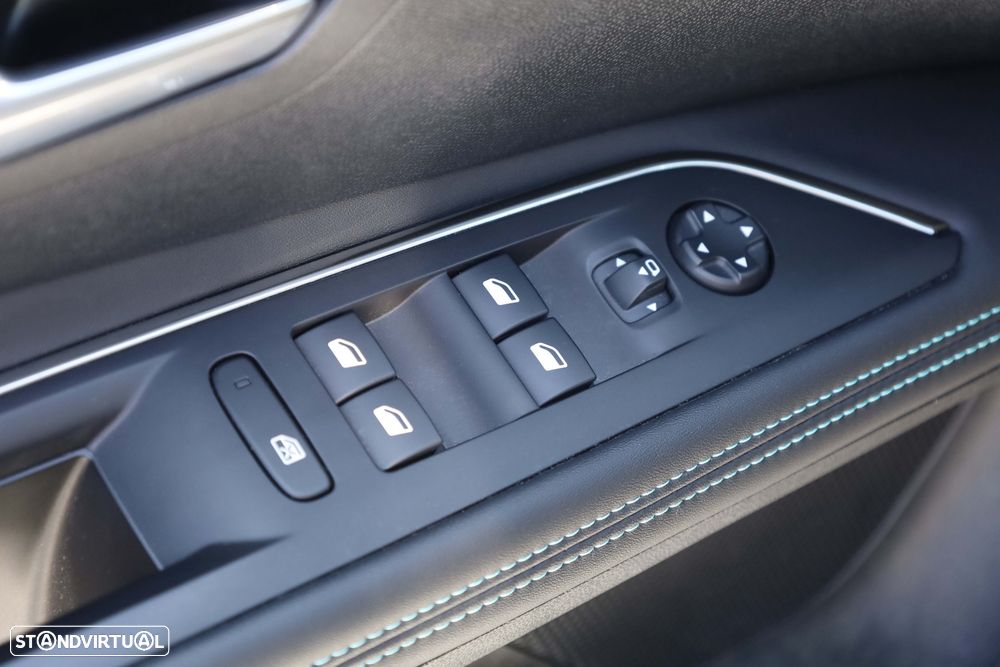 Peugeot 3008 1.6 Hybrid Active Pack e-EAT8 - 21