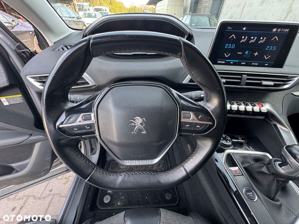 Peugeot 3008 PureTech 130 Stop & Start GPF Allure - 12