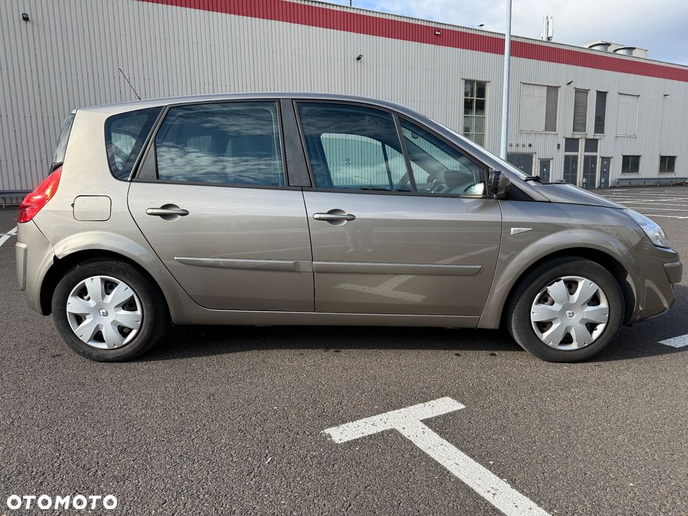 Renault Scenic 2.0 16V Privilege - 16