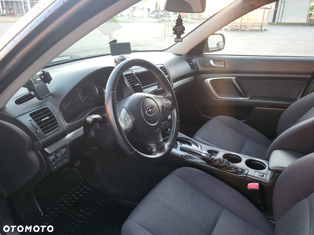 Subaru Outback - 12