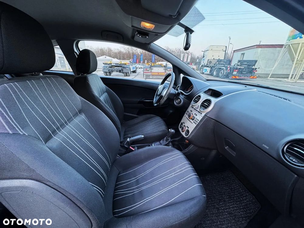 Opel Corsa - 11