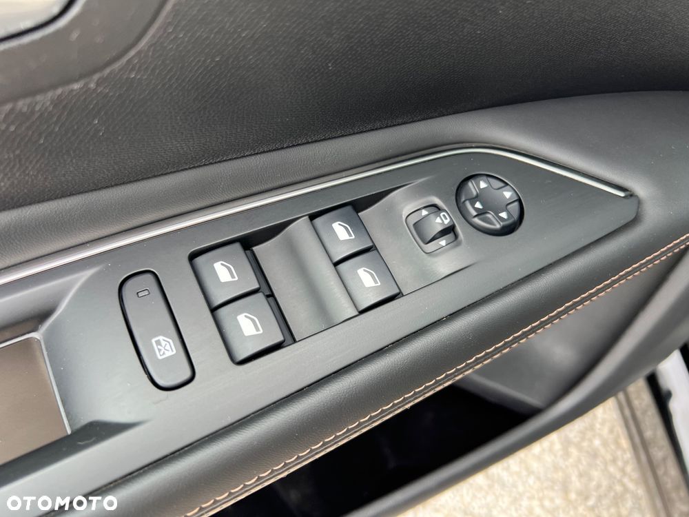 Peugeot 3008 1.6 THP Crossway S&S EAT6 - 22