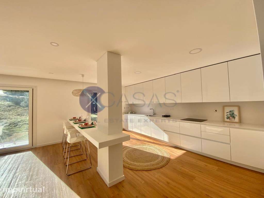 Magnifico apartamento T3, COM MOVEIS, situado entre o Monte Estoril... - Grande imagem: 2/39