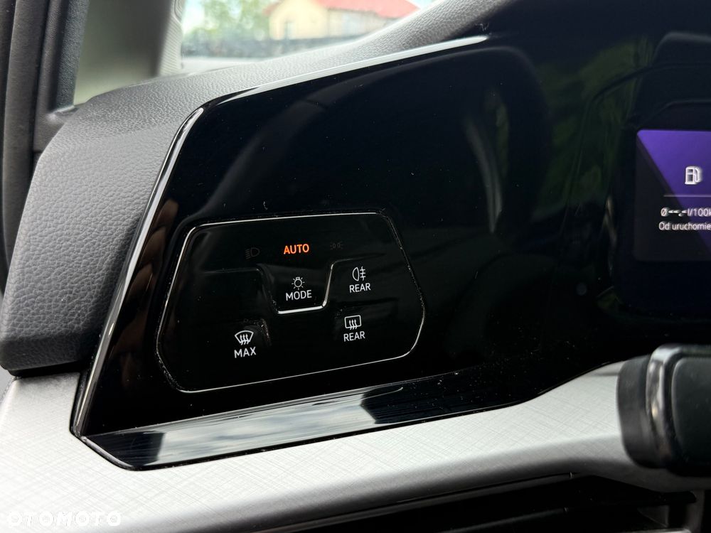 Volkswagen Golf - 15