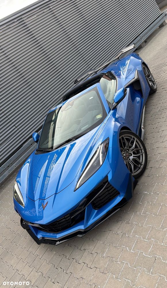 Chevrolet Corvette - 2
