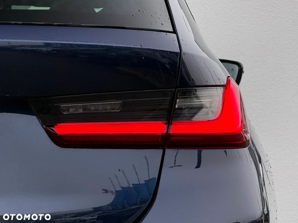 BMW Seria 3 320d xDrive M Sport Sport - 8