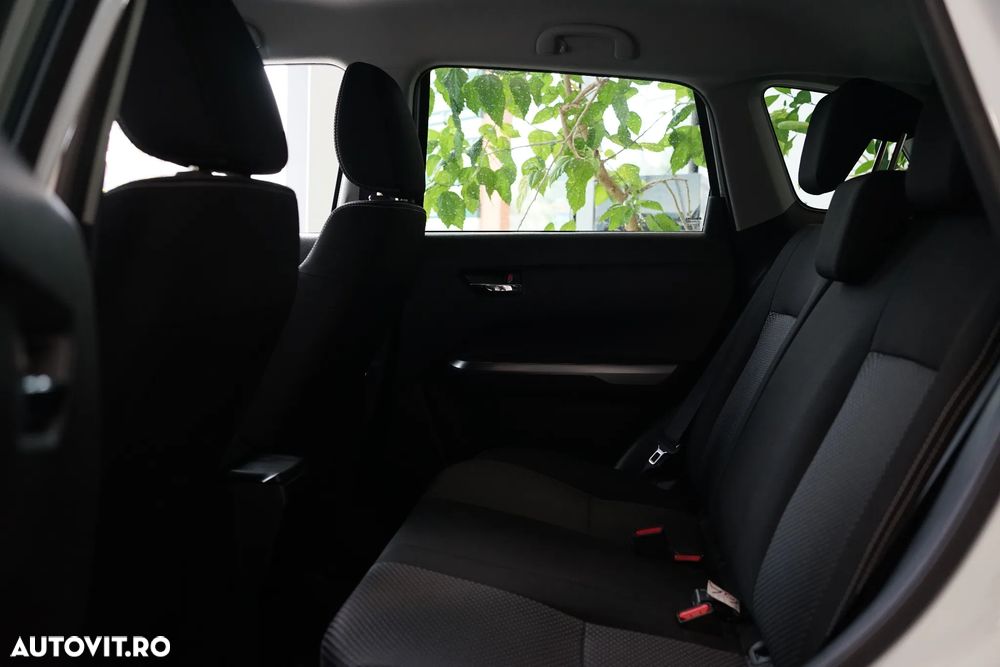 Suzuki Vitara 1.4 Boosterjet AllGrip 6AT MHEV Passion - 8