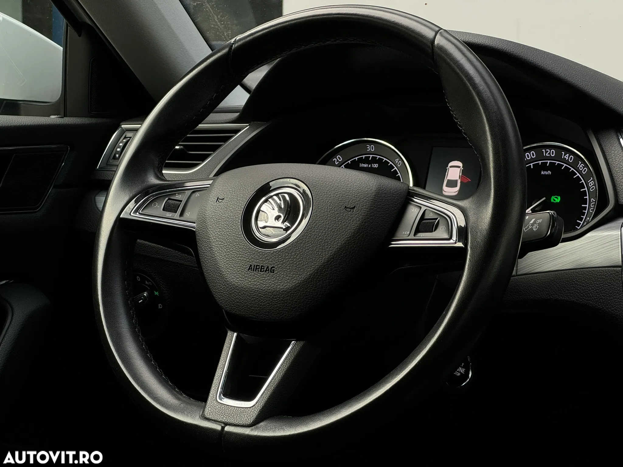 Skoda Superb 2.0 TDI DSG Style - 19