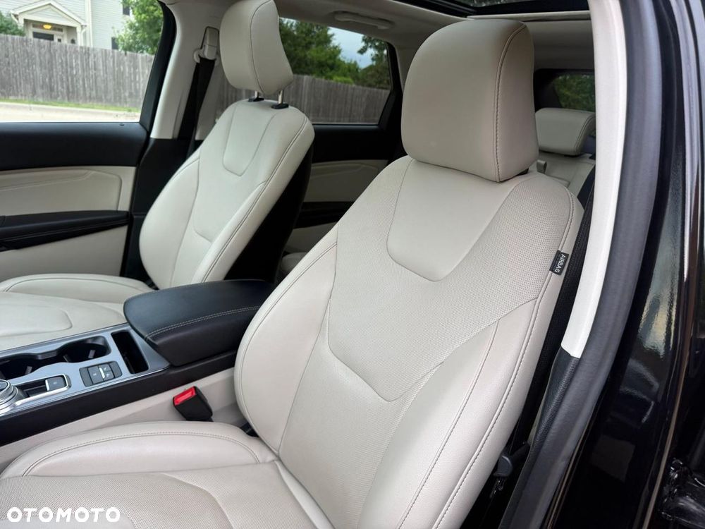 Ford Edge - 10