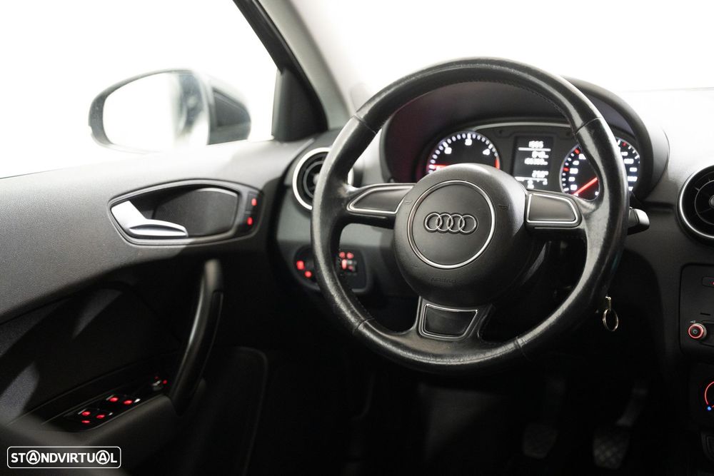 Audi A1 Sportback 1.4 TDI Design - 11