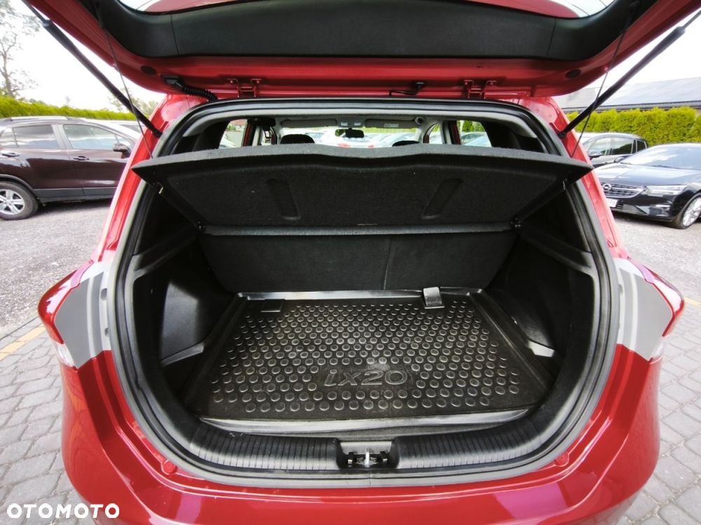 Hyundai ix20 - 16
