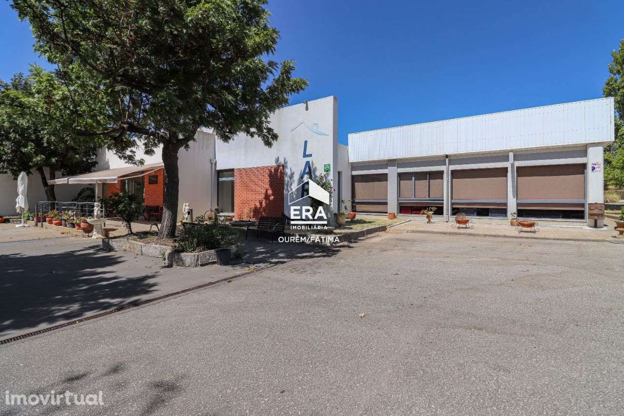 Lar com 60 quartos em Castelo Branco - Grande imagem: 3/53