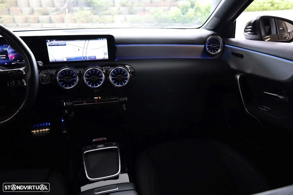 Mercedes-Benz A 200 AMG Line Aut. - 47