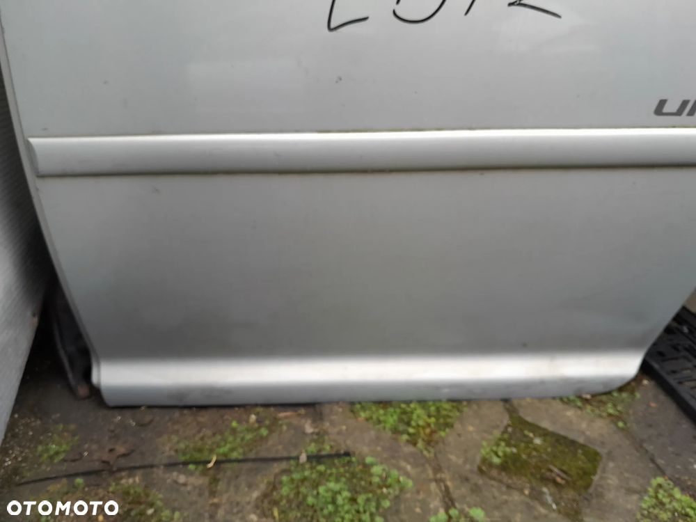 VW GOLF IV DRZWI LEWE TYLNE LEWY TYŁ KOLOR: LB7Z - 4