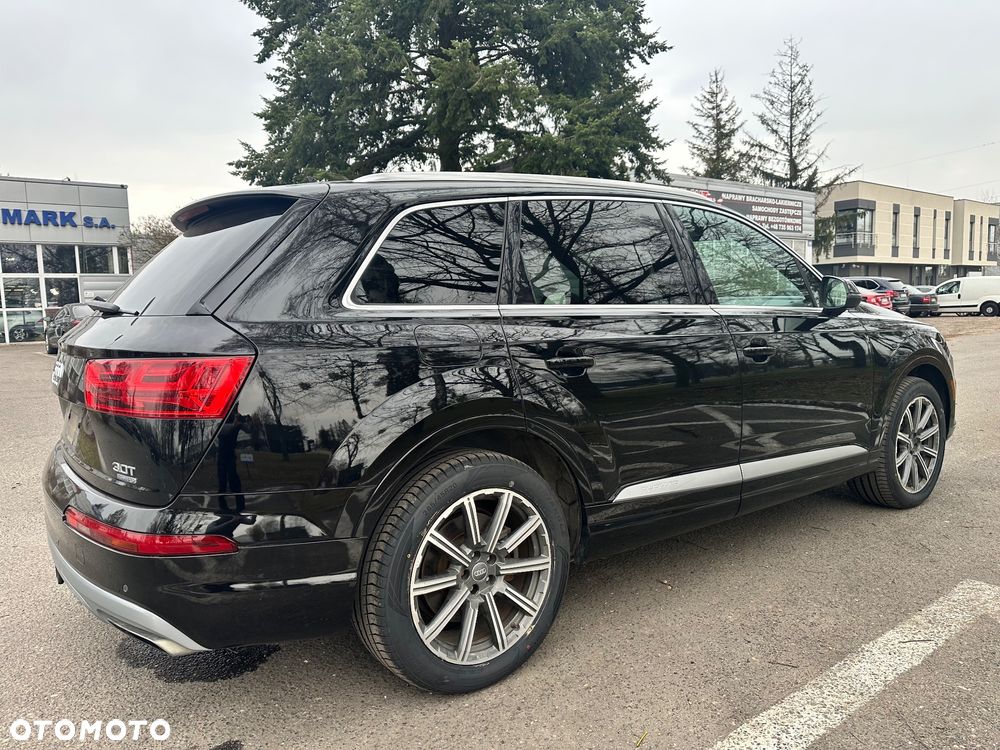 Audi Q7 - 4