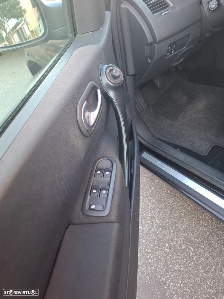 Renault Mégane 1.4 Confort - 14