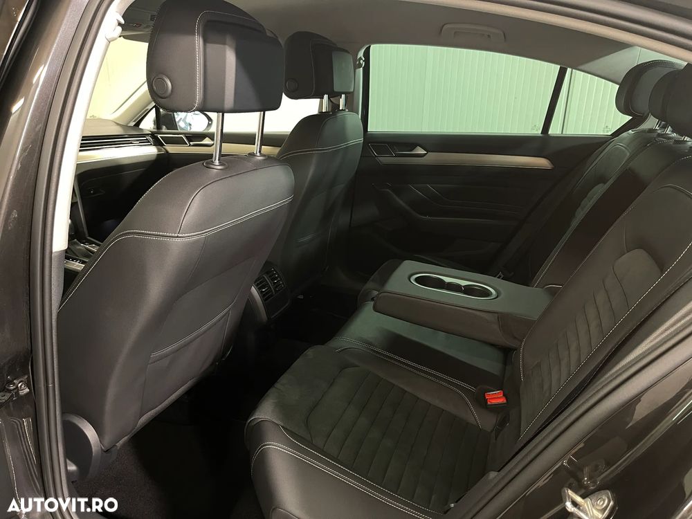 Volkswagen Passat 2.0 TDI DSG Highline - 11