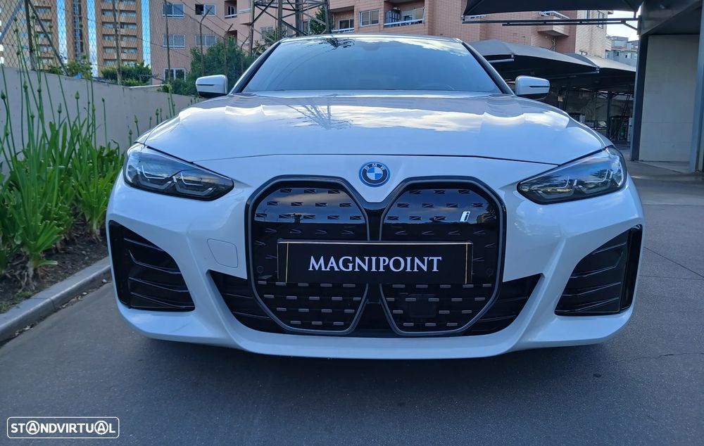 BMW i4 eDrive35 Pack Desportivo M - 4