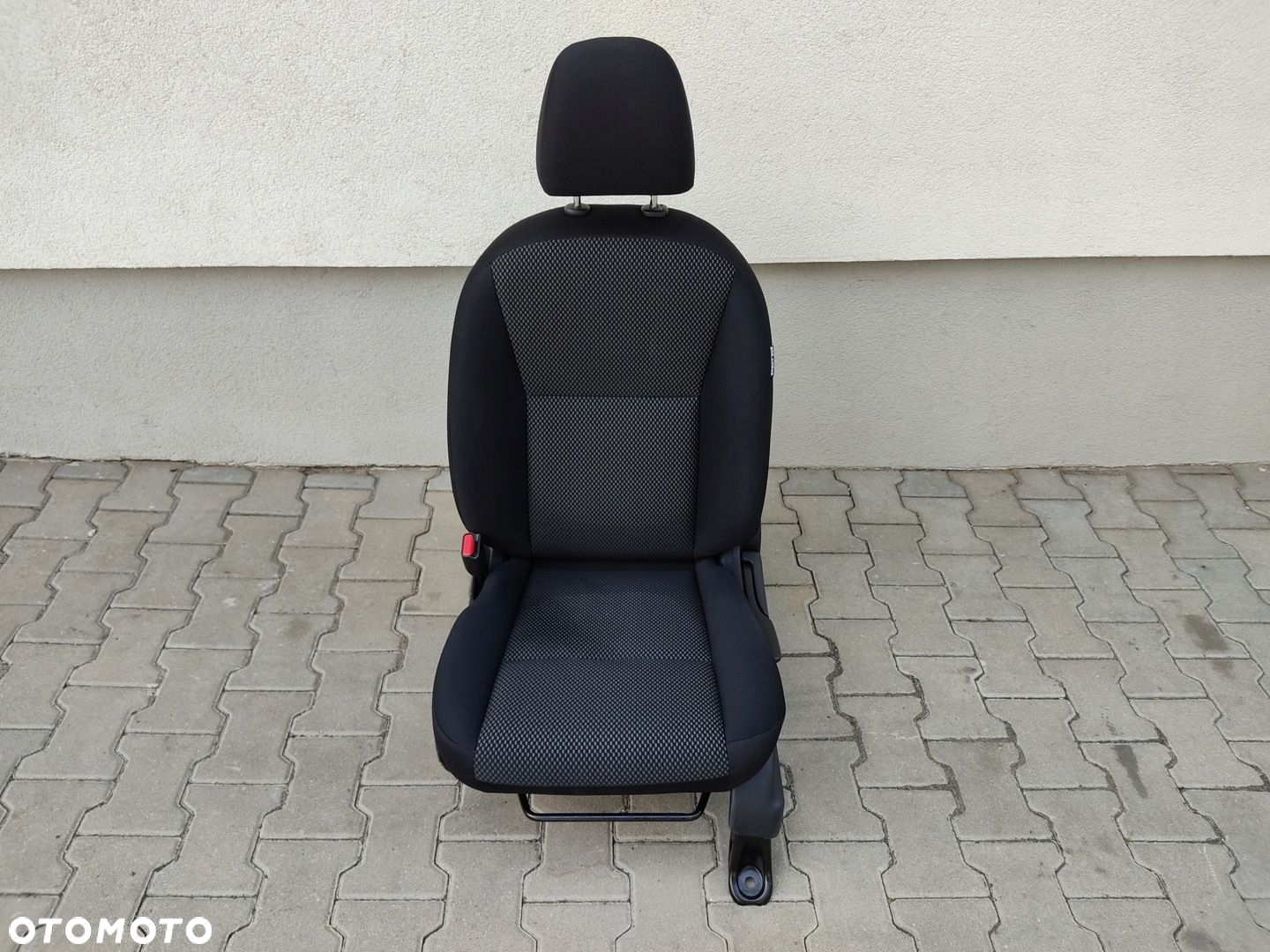 FOTEL LEWY PRZÓD PRZEDNI KIEROWCY NISSAN NAVARA IV D23 NP300 2015-2022 - 2