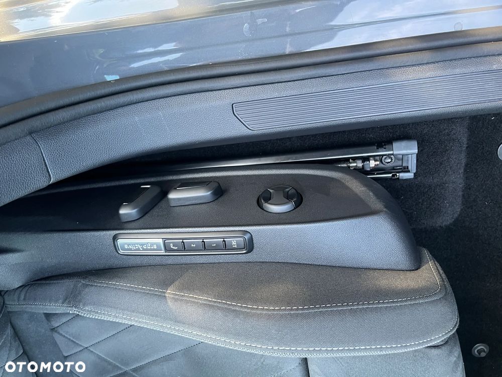 Volkswagen Golf 1.4 eHybrid OPF DSG Style - 15