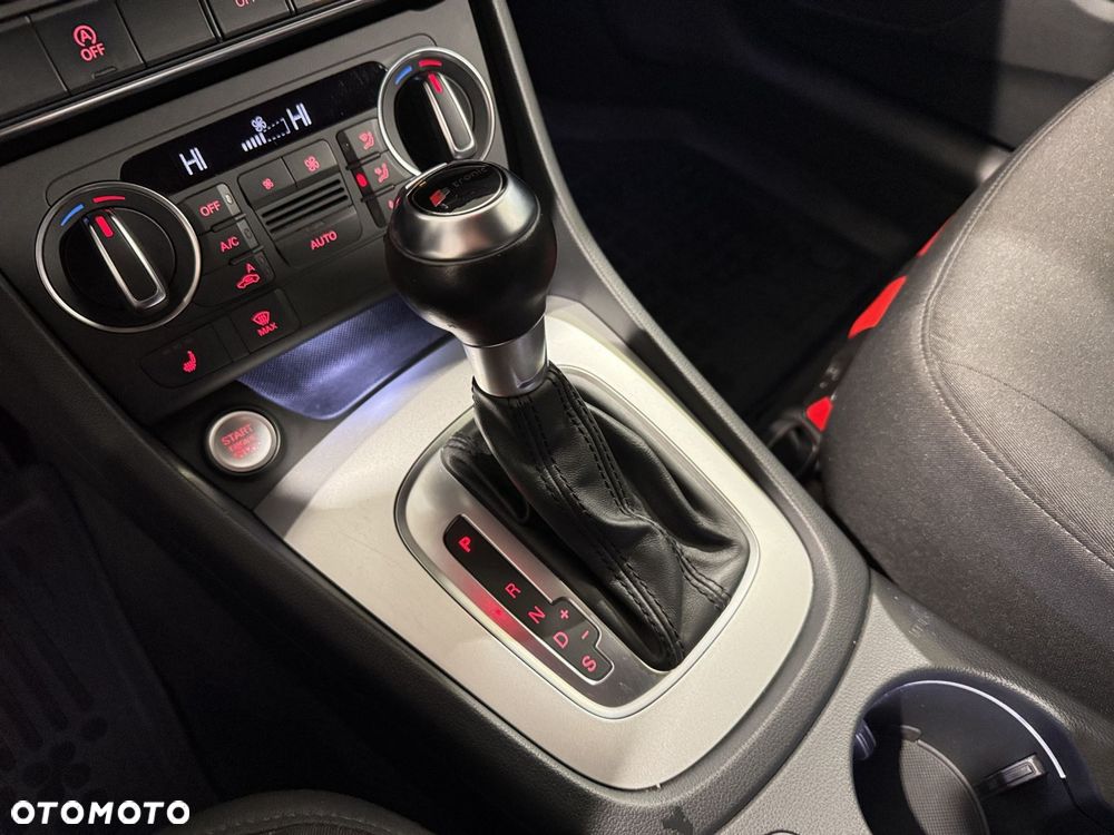 Audi Q3 1.4 TFSI S tronic - 23