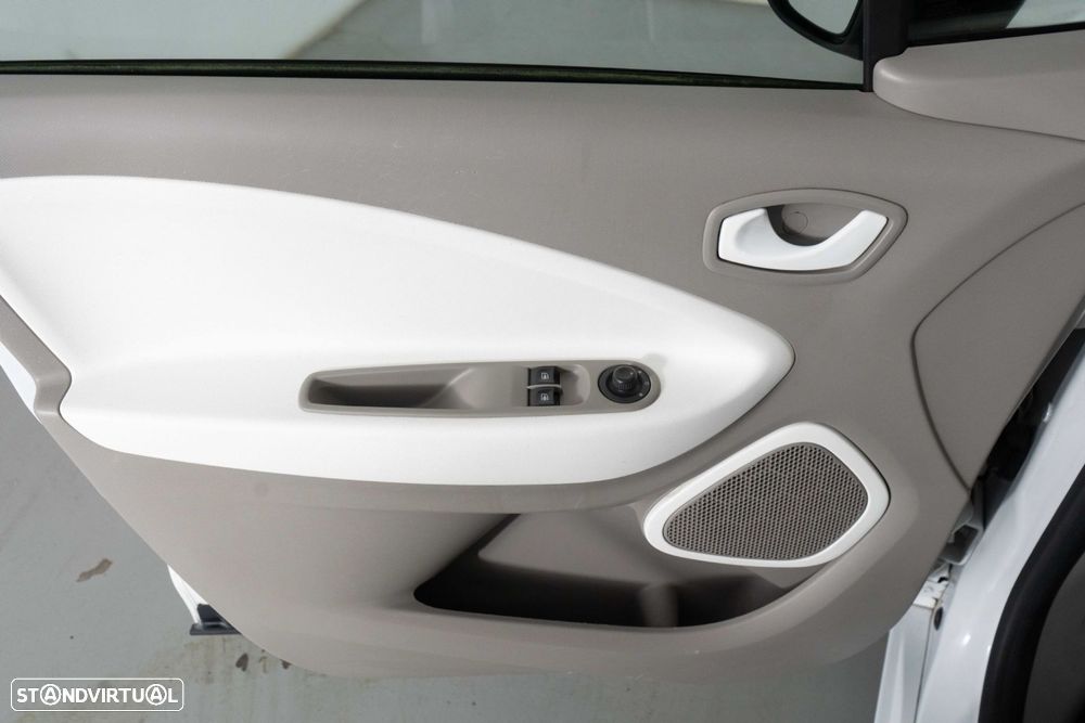 Renault Zoe (c/ Bateria) Life - 19