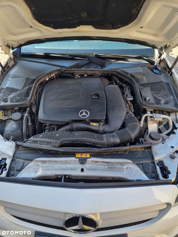 Mercedes-Benz Klasa C 200 9G-TRONIC - 32