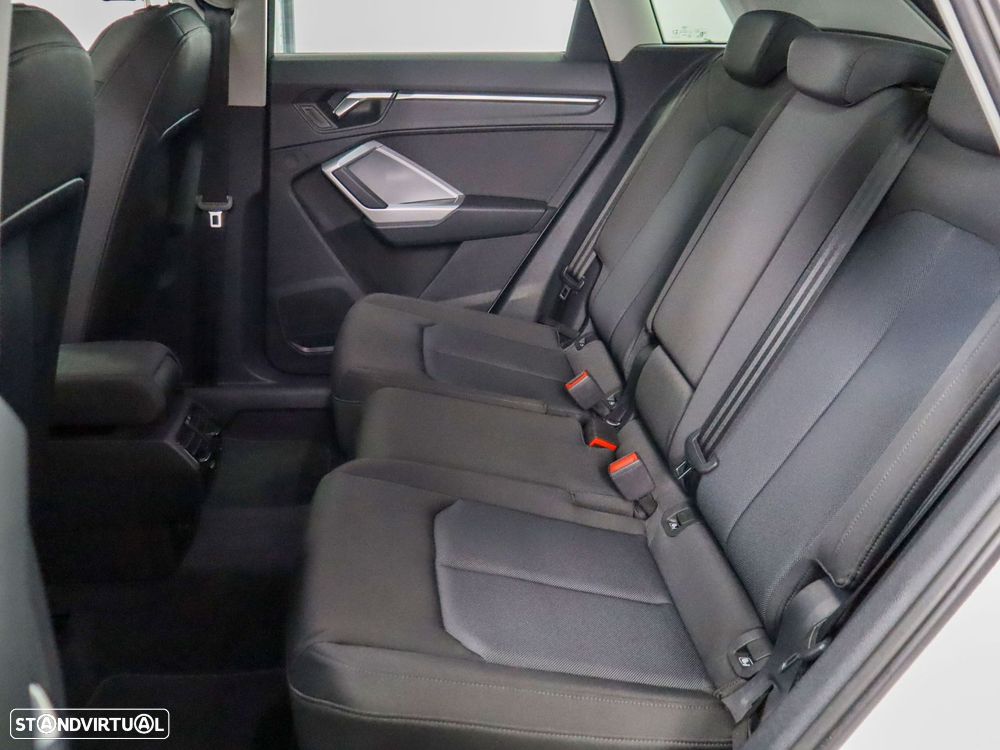 Audi Q3 45 TFSIe S tronic - 10