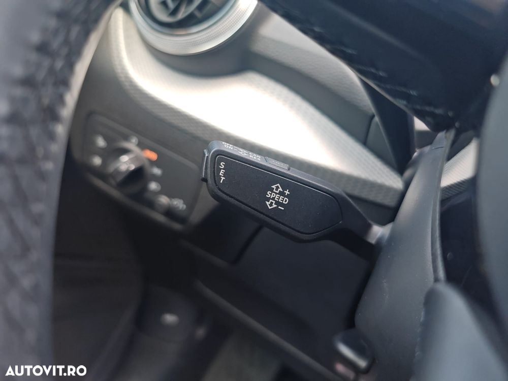 Audi Q2 35 TFSI S tronic design - 10
