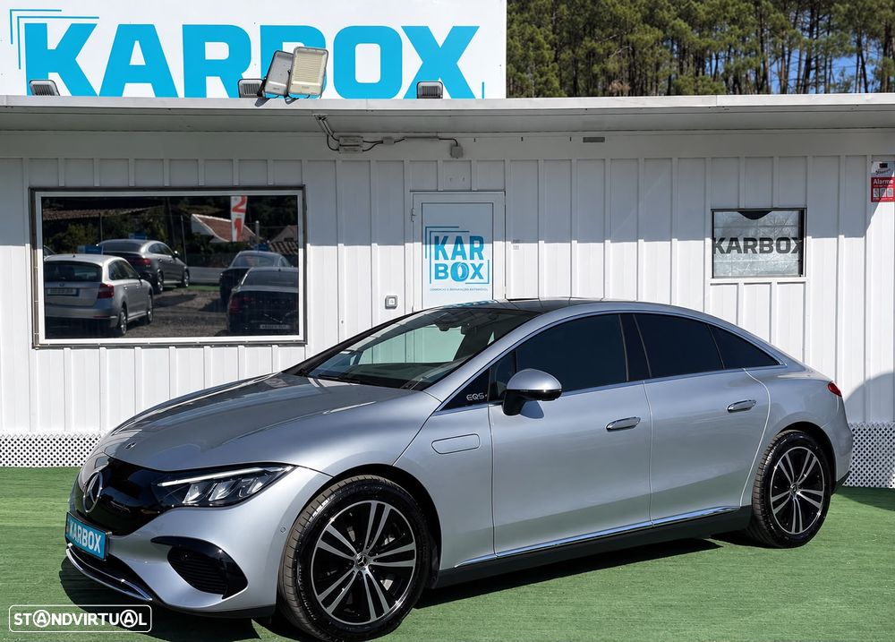 Mercedes-Benz EQE 300 Electric Art - 1