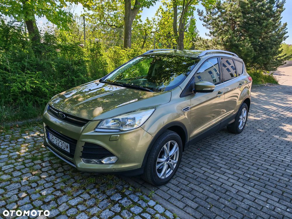 Ford Kuga 1.5 EcoBoost 2x4 Titanium - 36