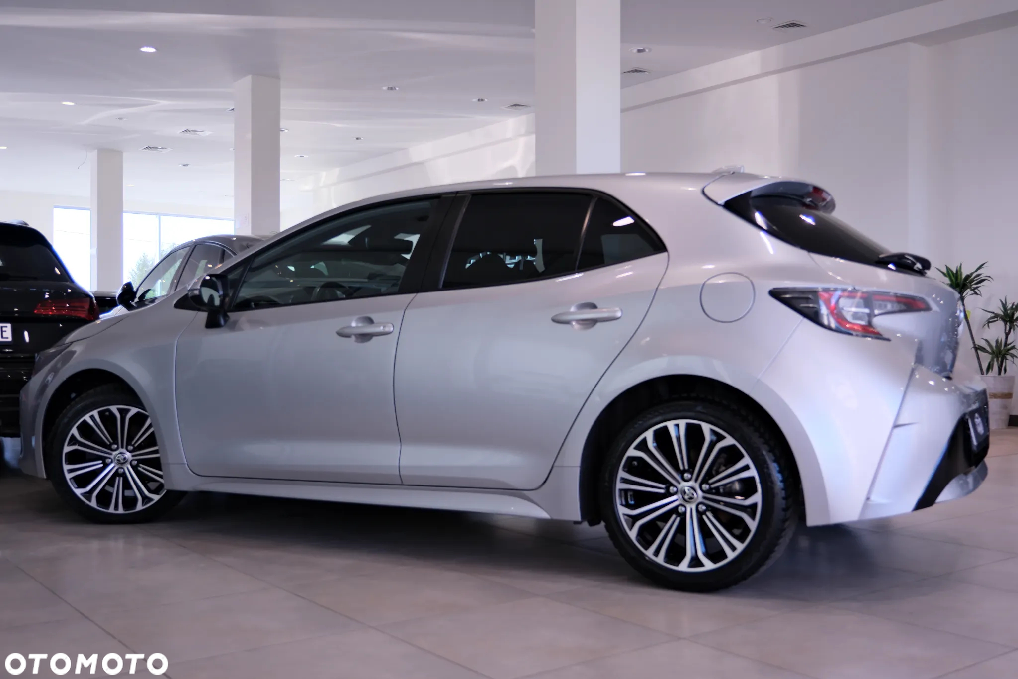 Toyota Corolla 1.8 Hybrid Active - 11