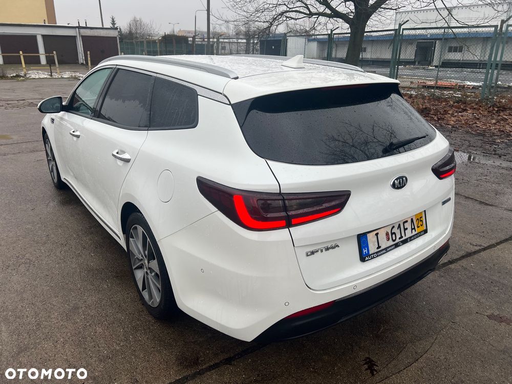 Kia Optima - 17