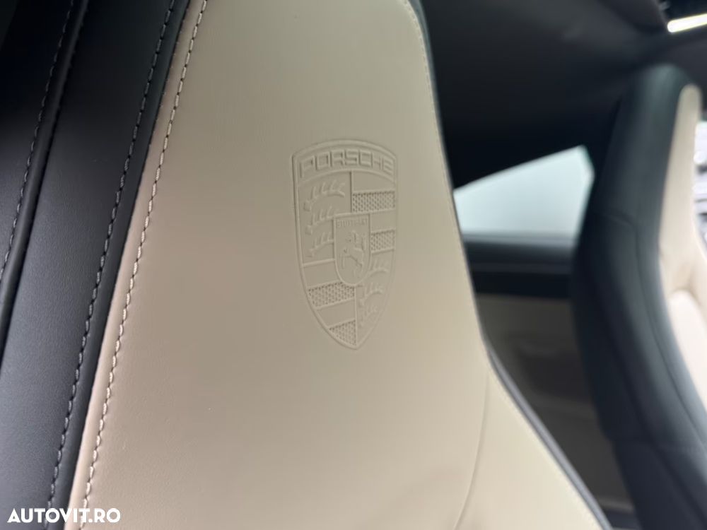 Porsche 911 Carrera S PDK - 19