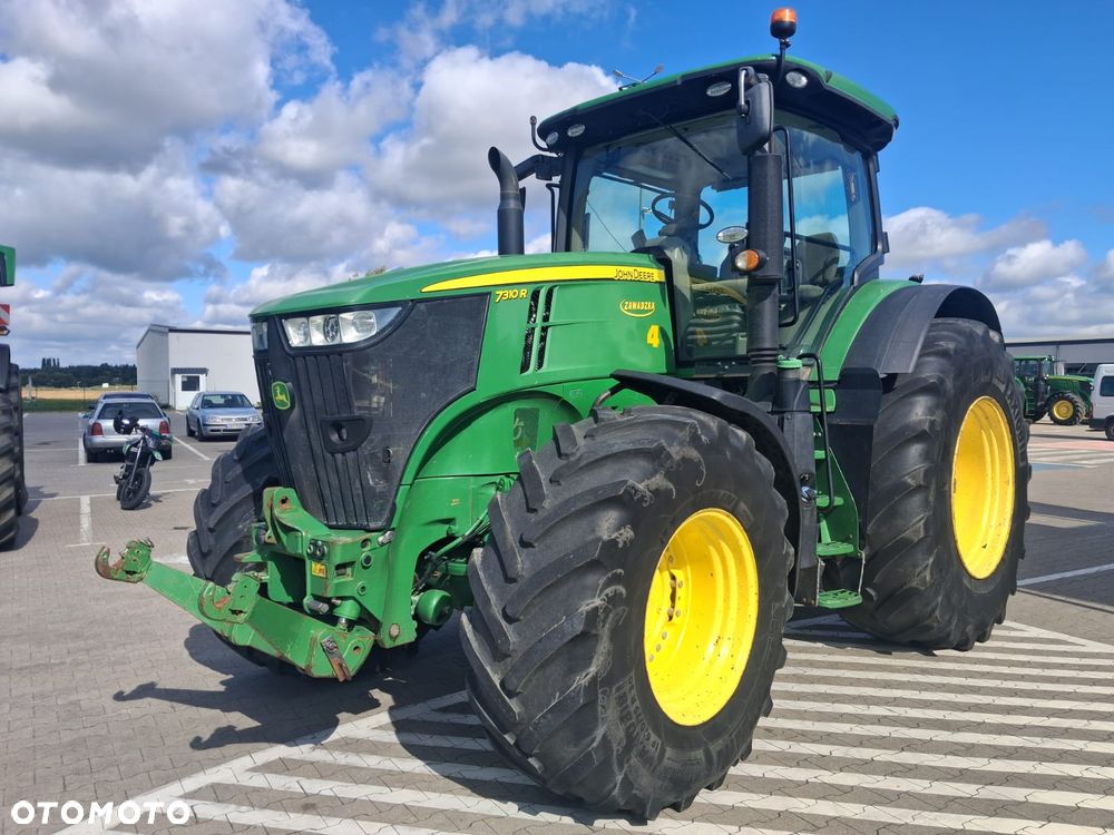 John Deere 7310R - 12