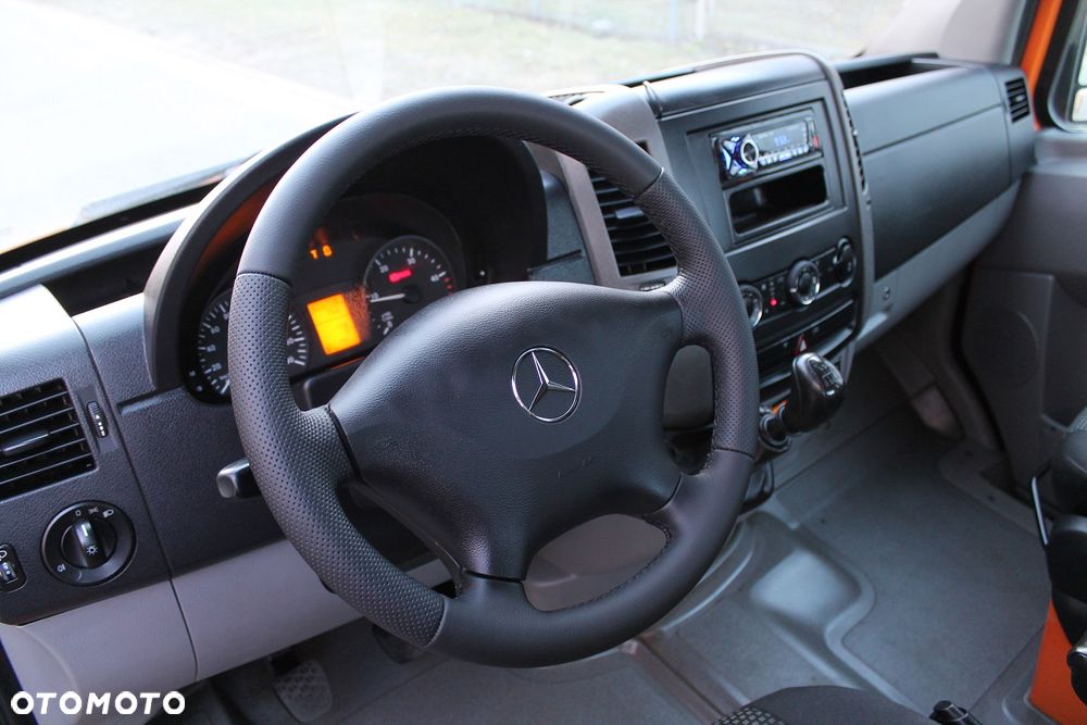 Mercedes-Benz Sprinter - 17