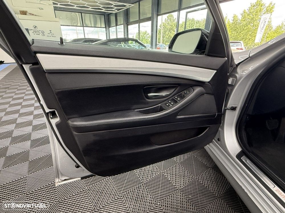 BMW 525 d Line Luxury Auto - 18