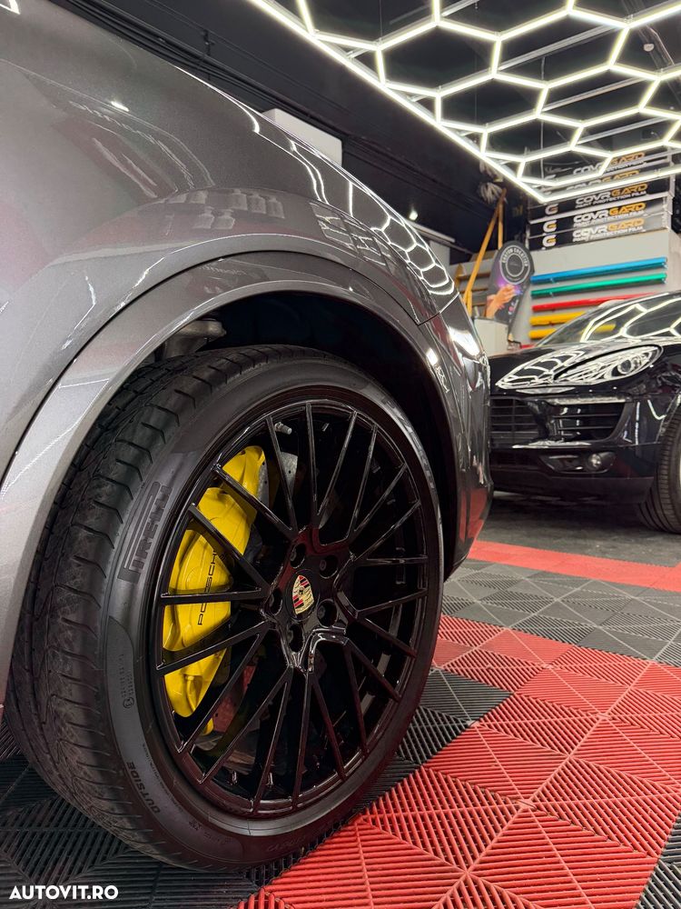 PORSCHE Cayenne 2020 — imagine 7