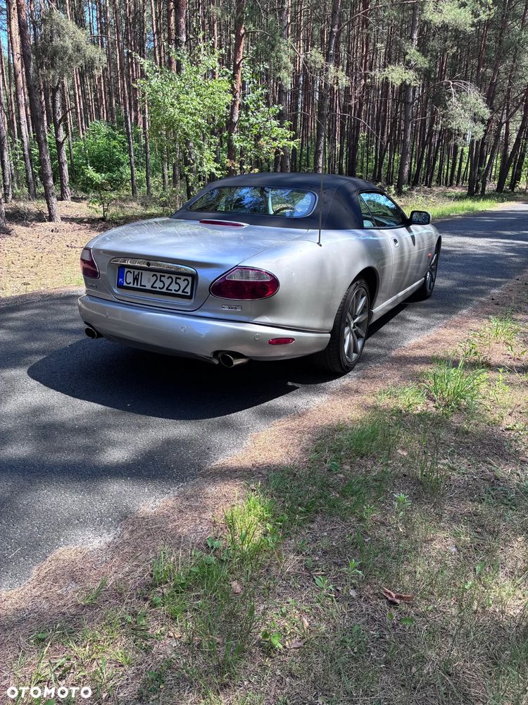Jaguar XK8 Cabriolet - 6