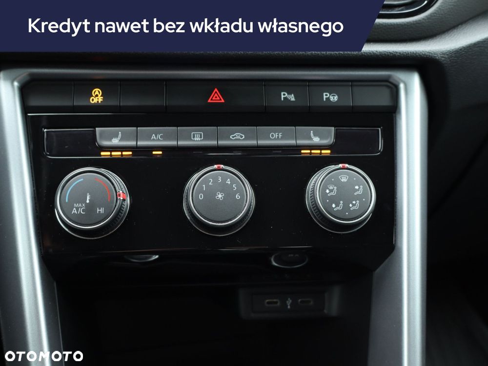Volkswagen T-Roc - 15