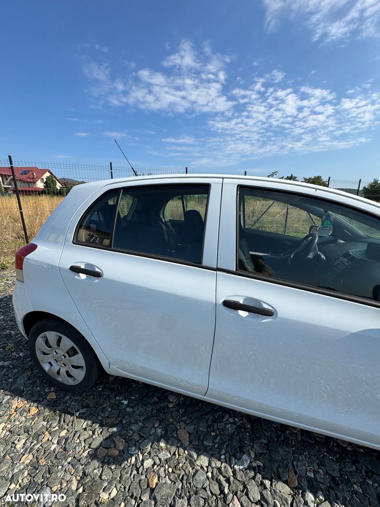 Toyota Yaris 1.4 D-4D Luna - 4