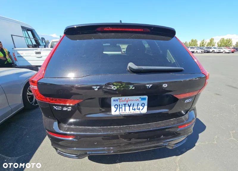 Volvo XC 60 B5 B AWD Plus Dark - 6