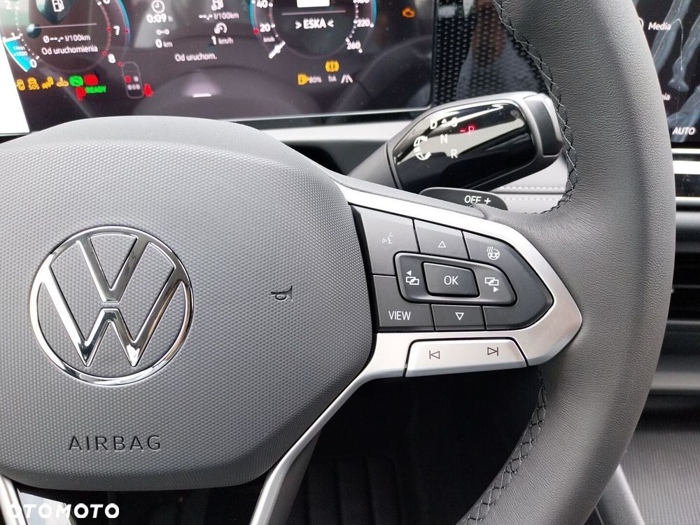 Volkswagen Tiguan - 16
